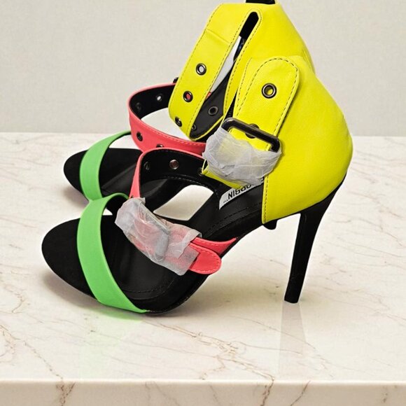 Cape Robbin High Heel Shoes, Size 6 -- ITEM #3311 - Picture 4 of 7